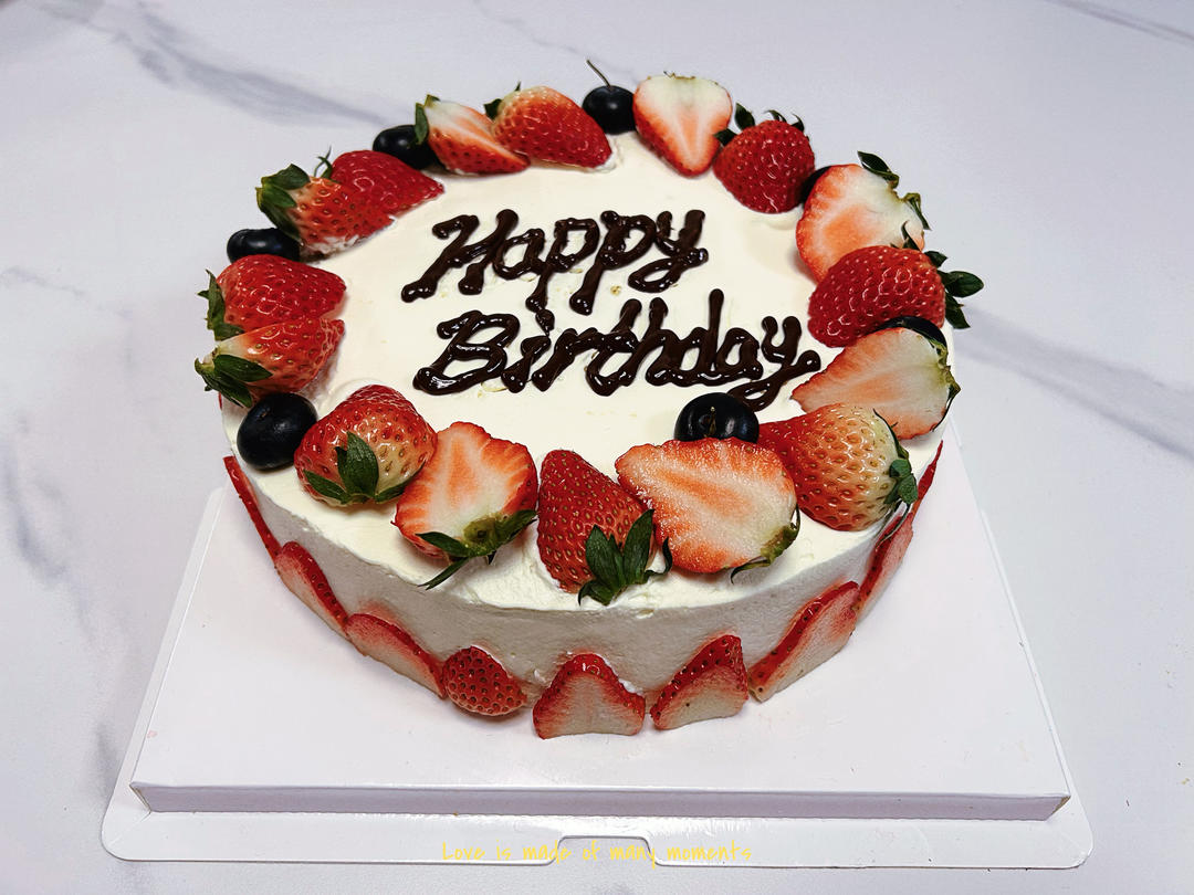 草莓生日奶油蛋糕（八寸）