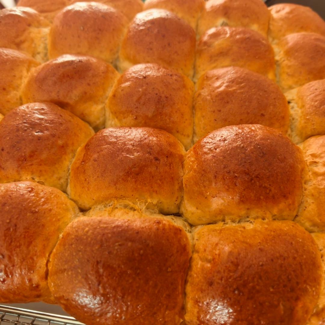 0失败简单好做！适合早餐的全麦提子餐包