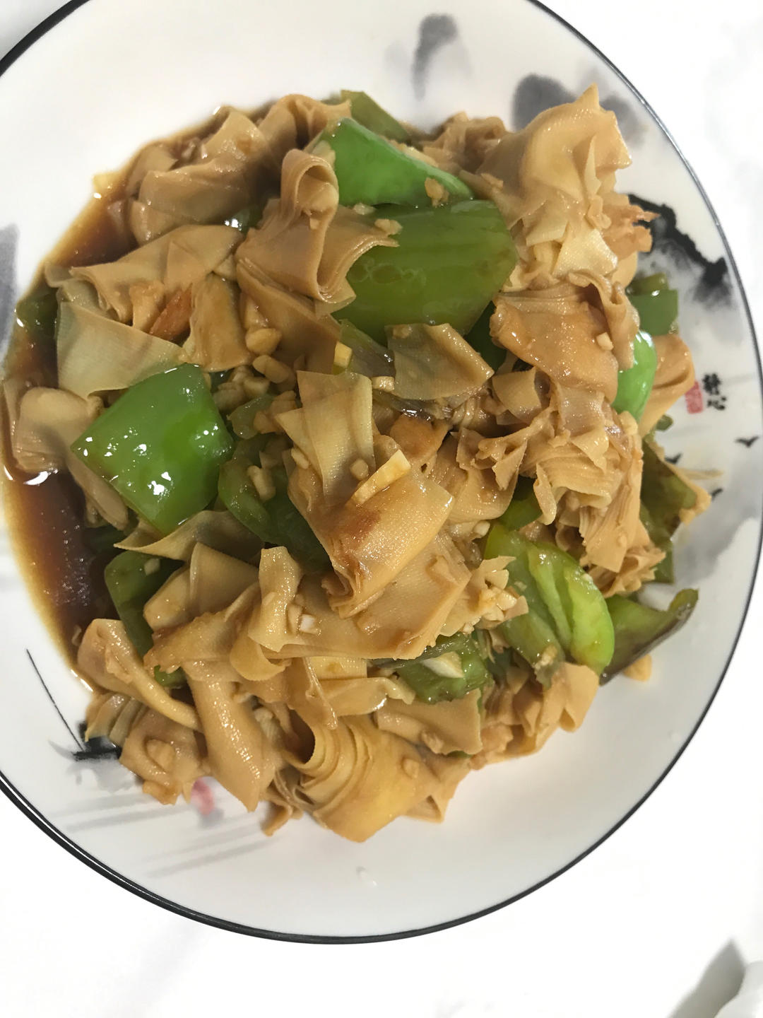 不用厨艺的尖椒干豆腐