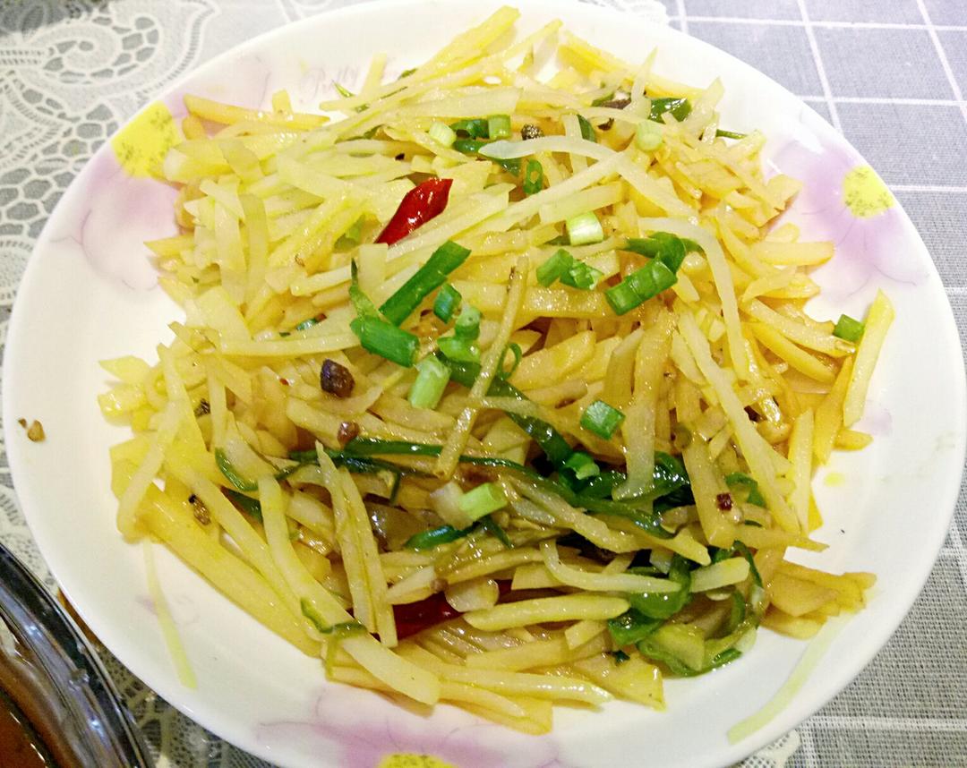 cherry凌溪做的呛拌土豆丝儿