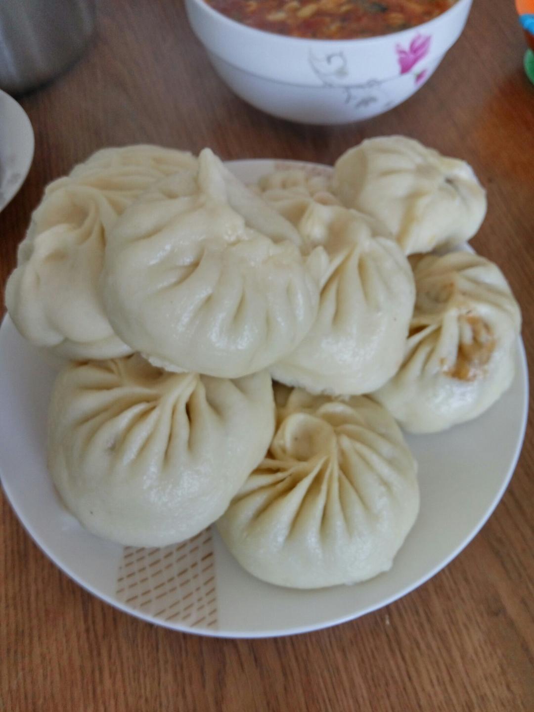 胡萝卜木耳鸡蛋素包子