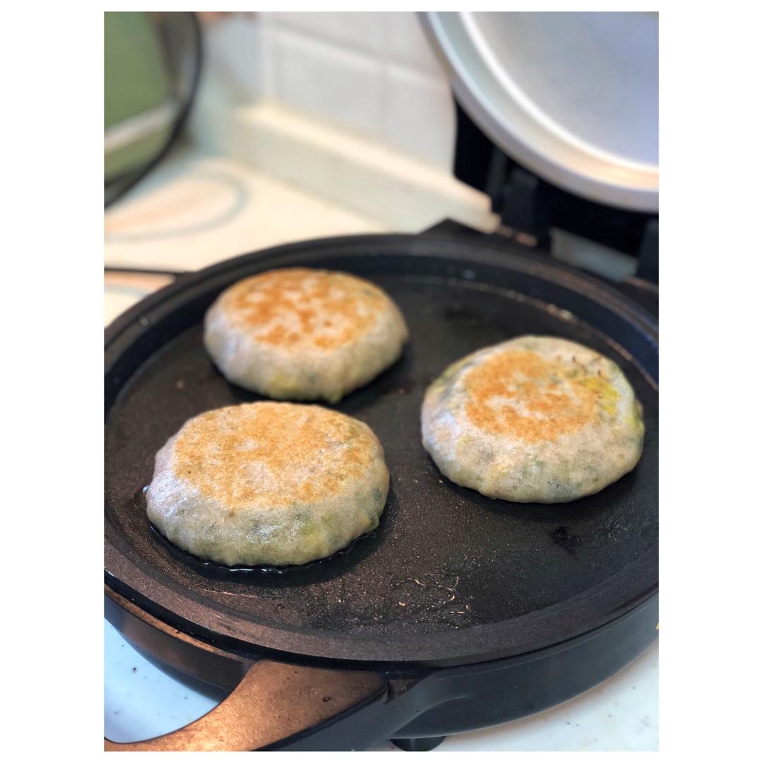 虾皮韭菜鸡蛋馅饼（图文）
