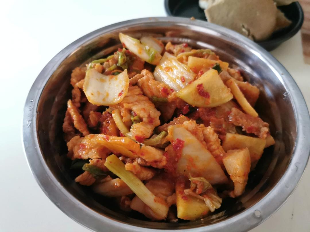 韩式泡菜炒肉