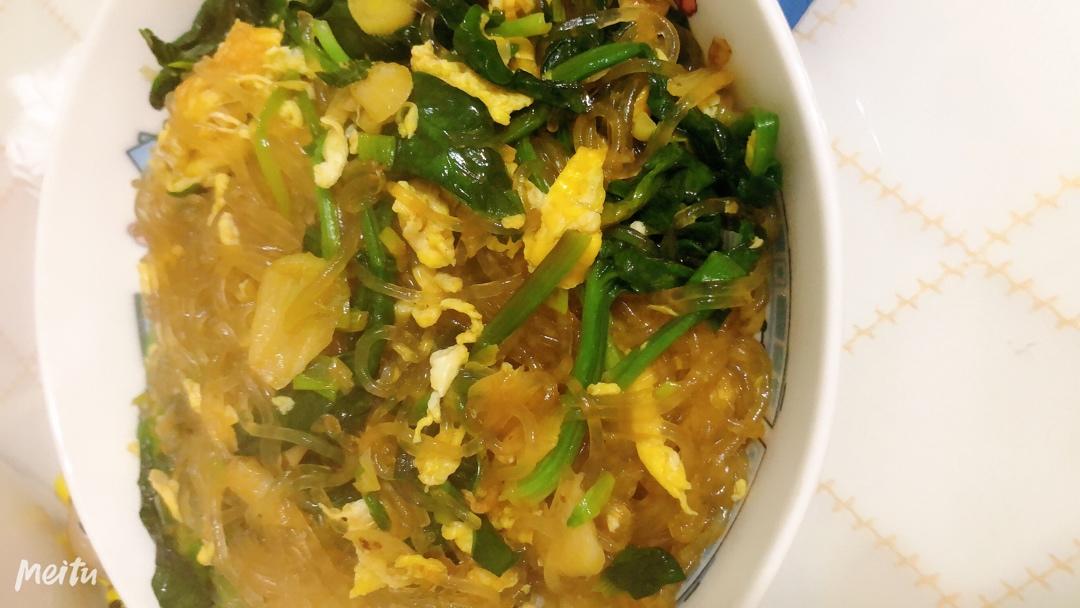 冬天吃的菠菜拌粉丝