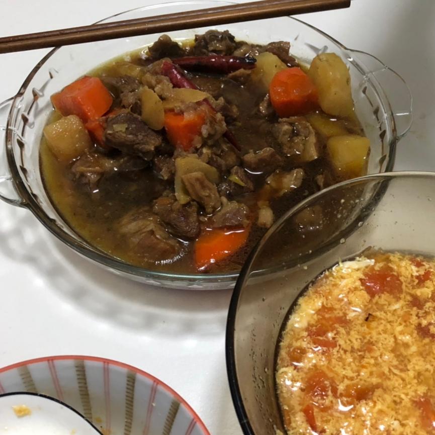 胡萝卜土豆烧牛腩