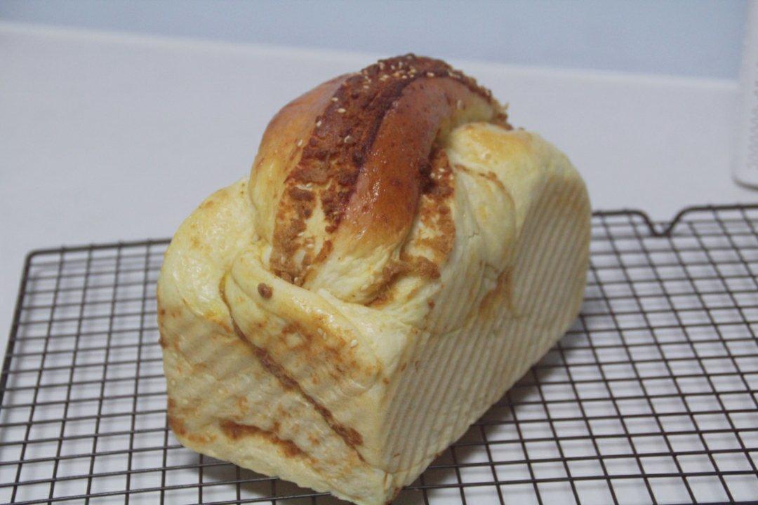 香葱肉松手撕吐司