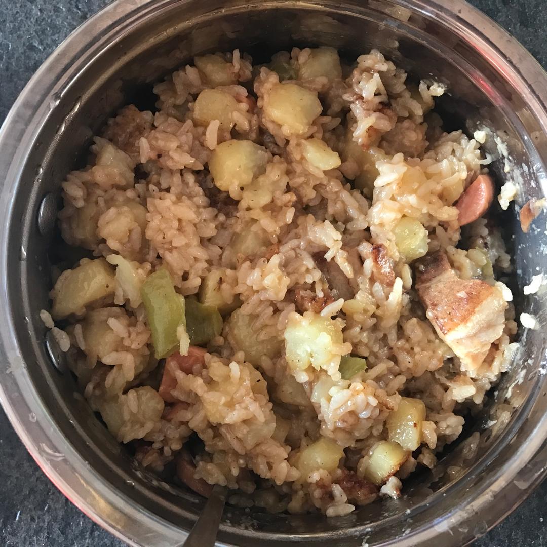 秘制土豆焖饭