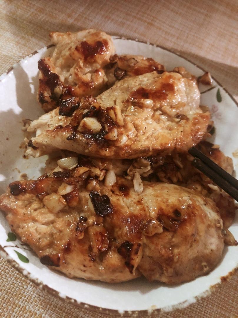 【嫩煎鸡胸肉】