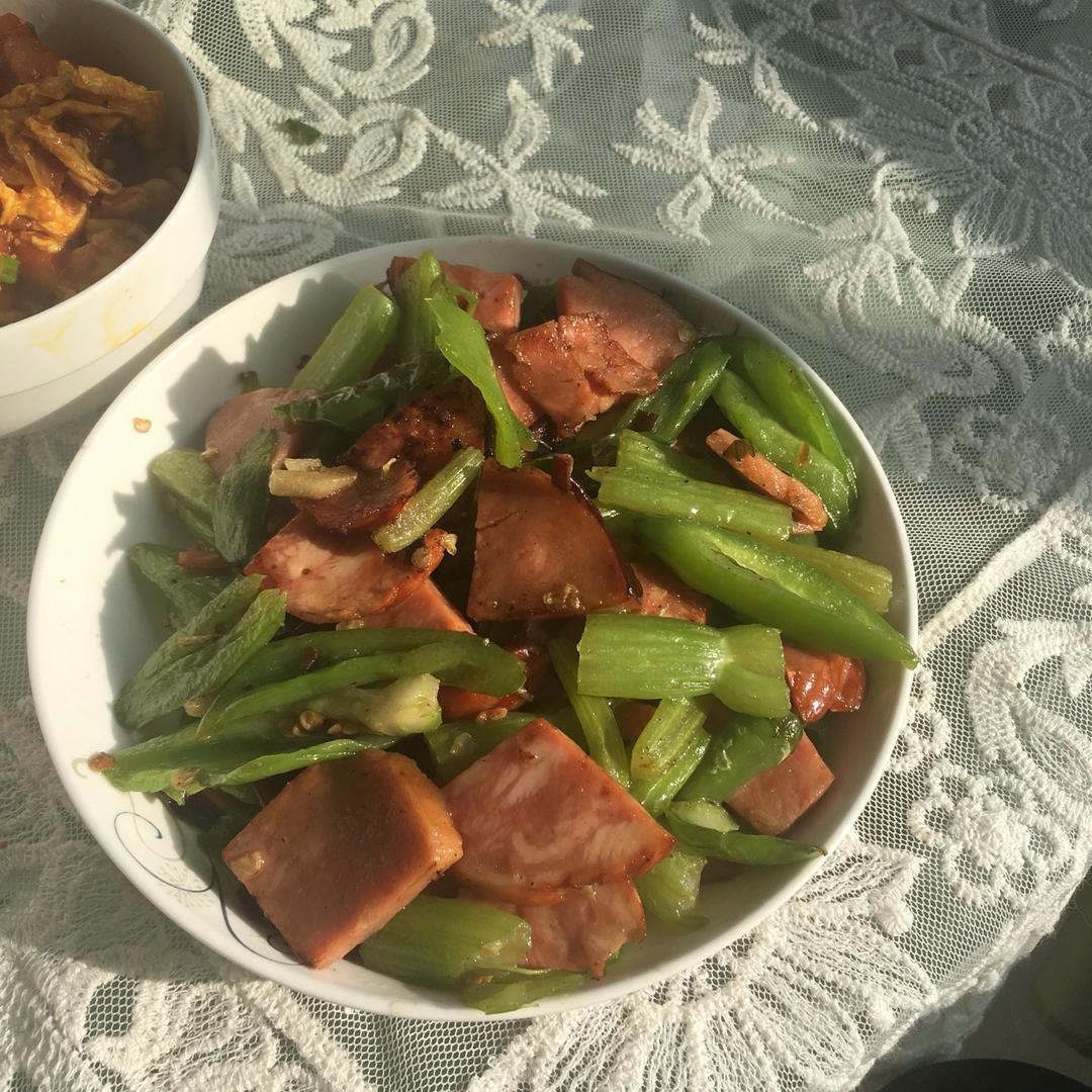 青椒火腿