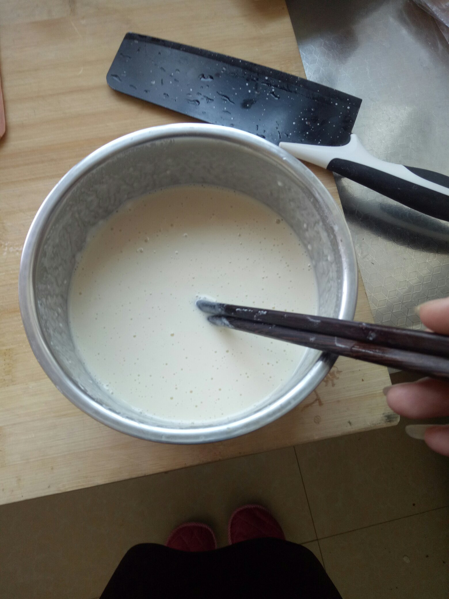 豆浆配煎饼果子的做法 步骤3