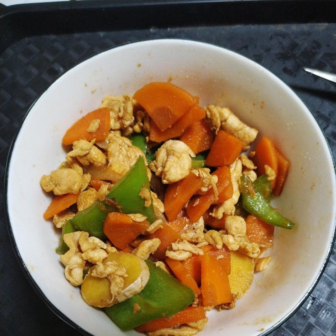 青椒胡萝卜炒肉