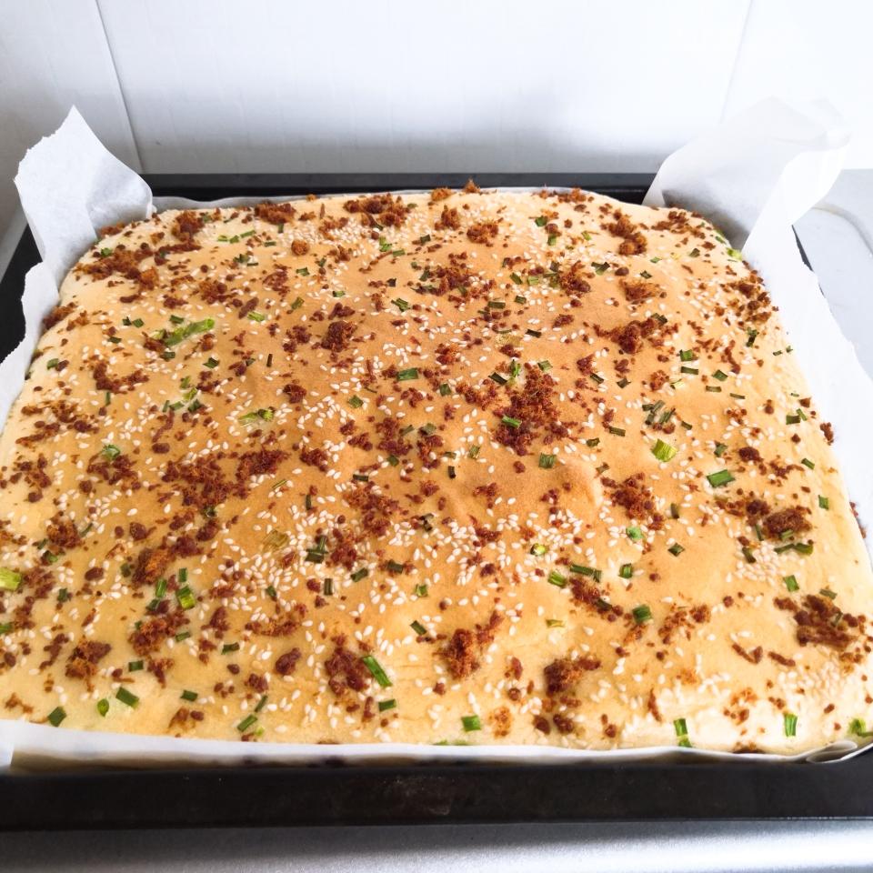 香葱海苔肉松芝麻蛋糕卷