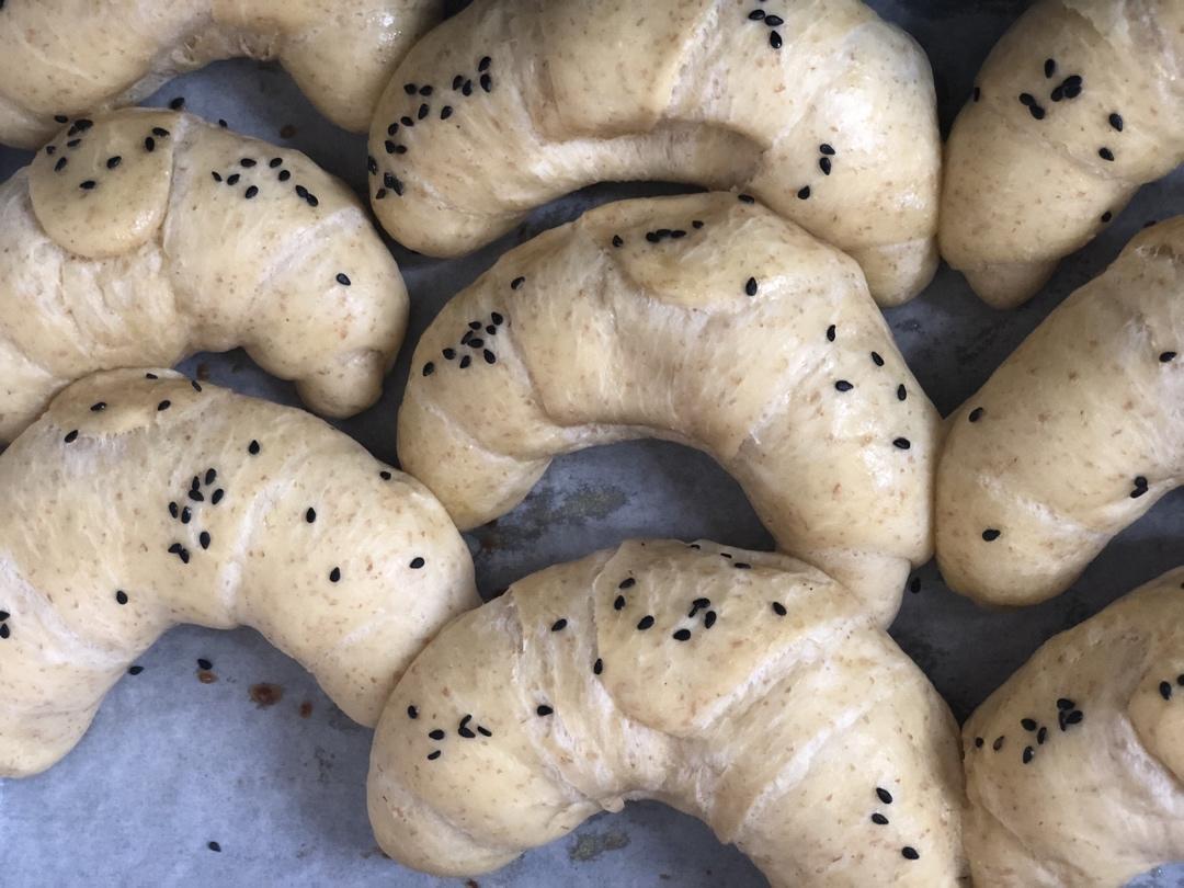 手揉小小牛角包🥐（牛奶面包配方）