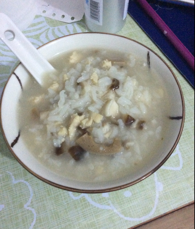 香菇鸡肉粥