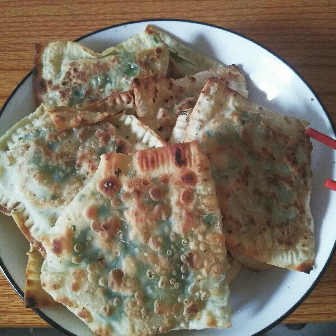 饺子皮韭菜盒子