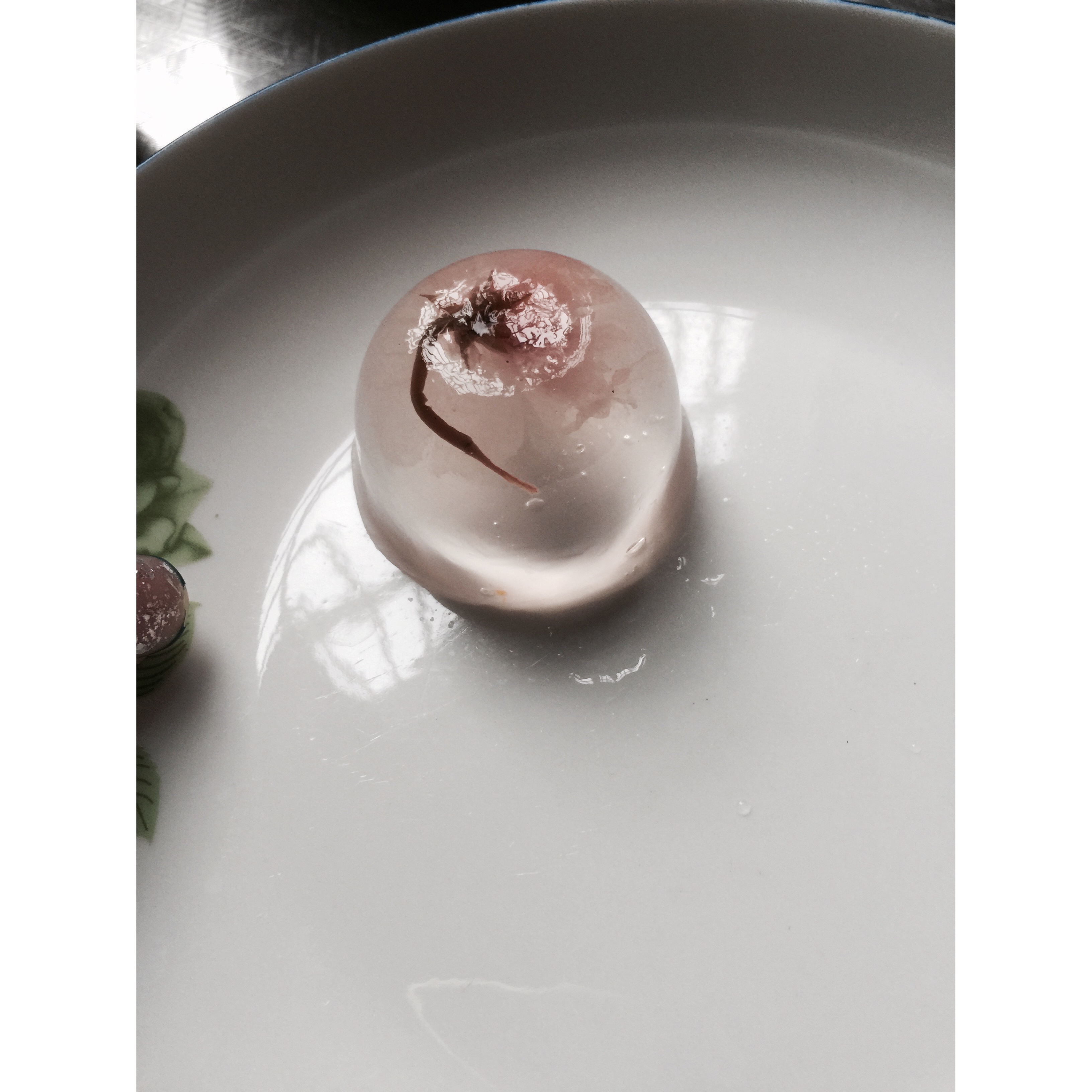 夏日の白凉粉【水】