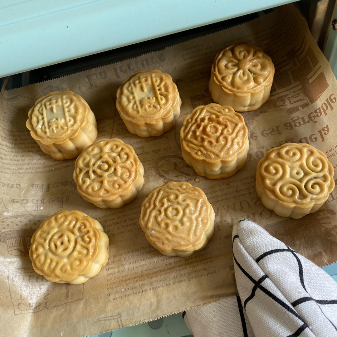 视频|玩转花样月饼|2款经典广式月饼，4种流心月饼