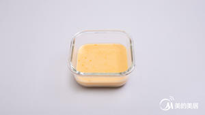 网红流心奶黄月饼，在家做超简单，一个不够吃的做法 步骤12