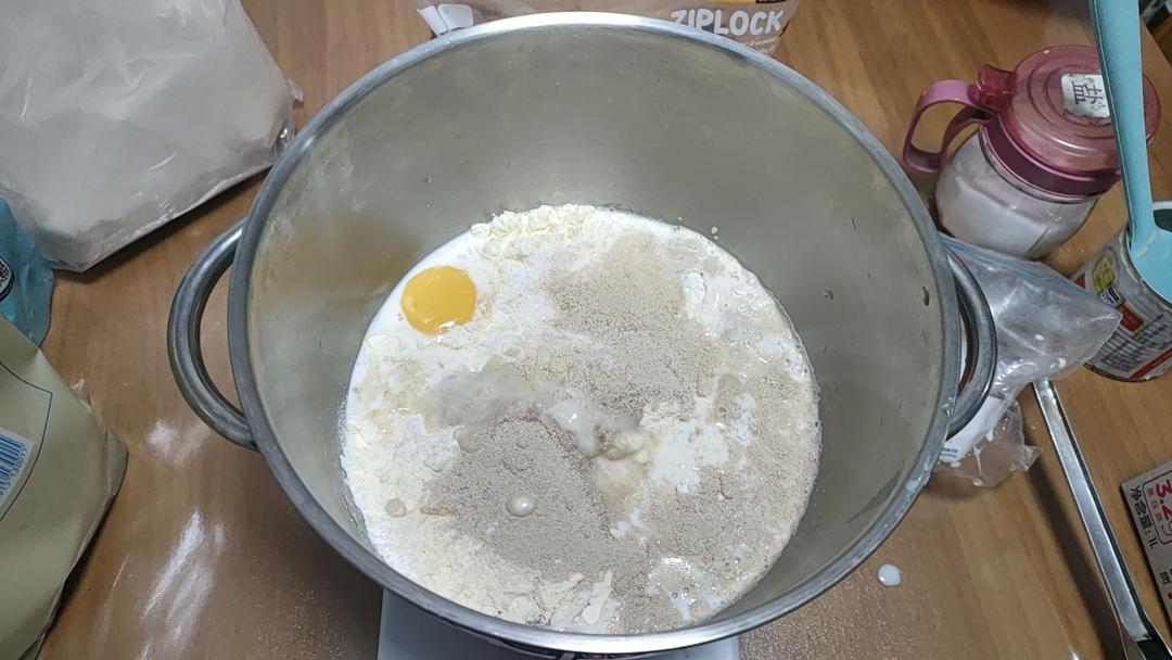 吐司，奶香手撕面包，超级香浓