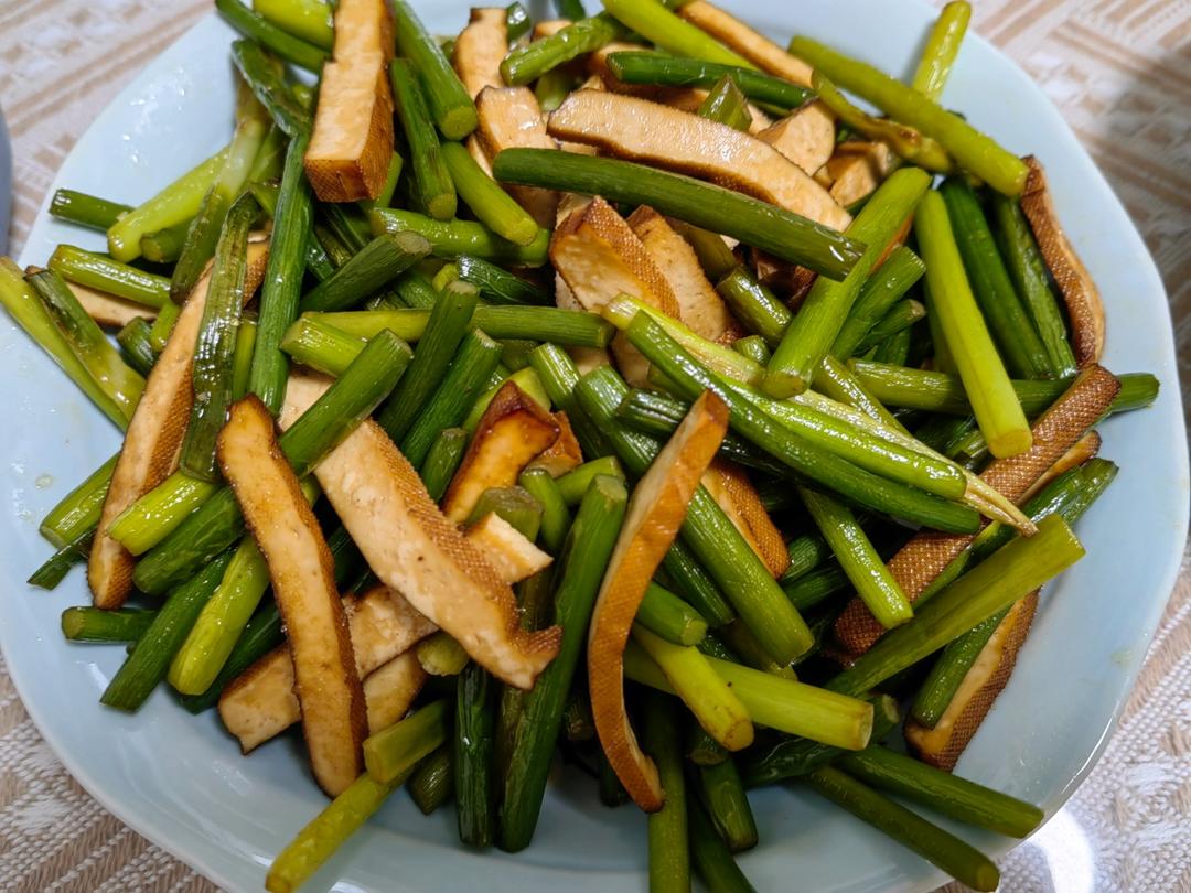 蒜苗炒豆干