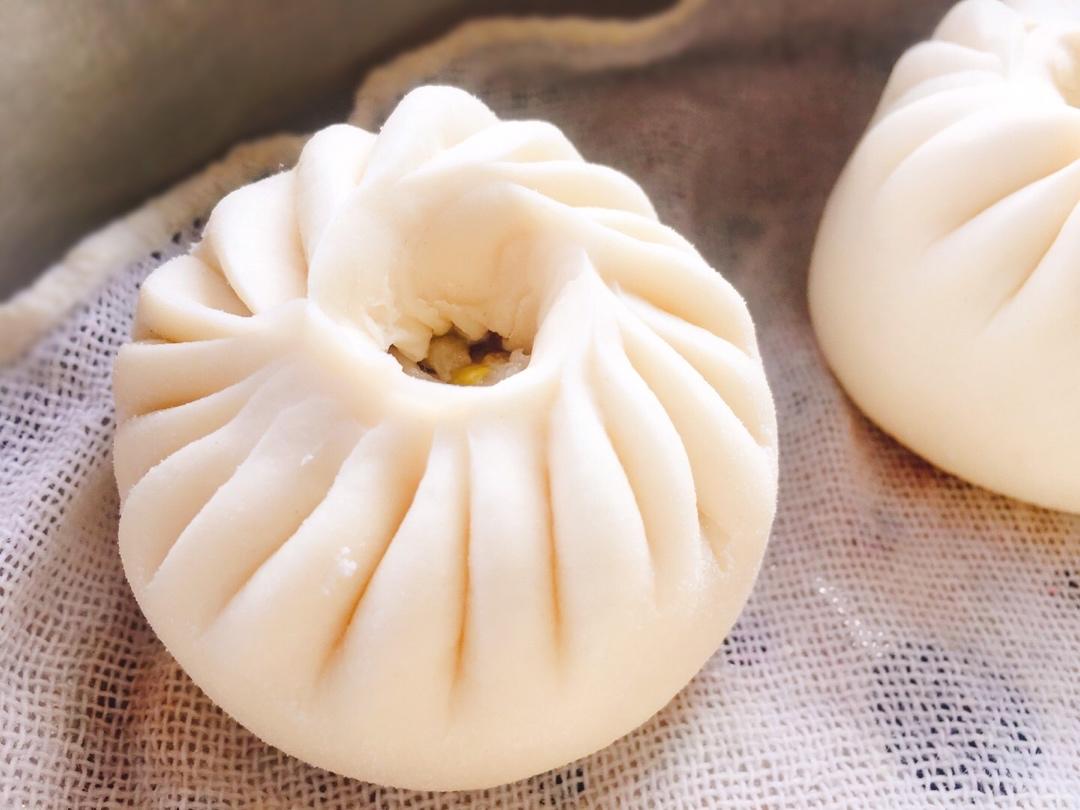 冬笋香菇菜包