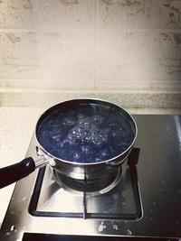 花生紫薯粥的做法 步骤5