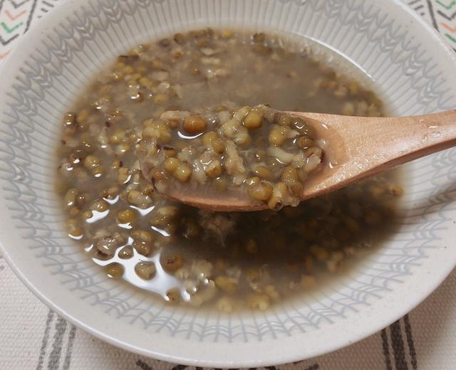 解暑神器绿豆汤的做法