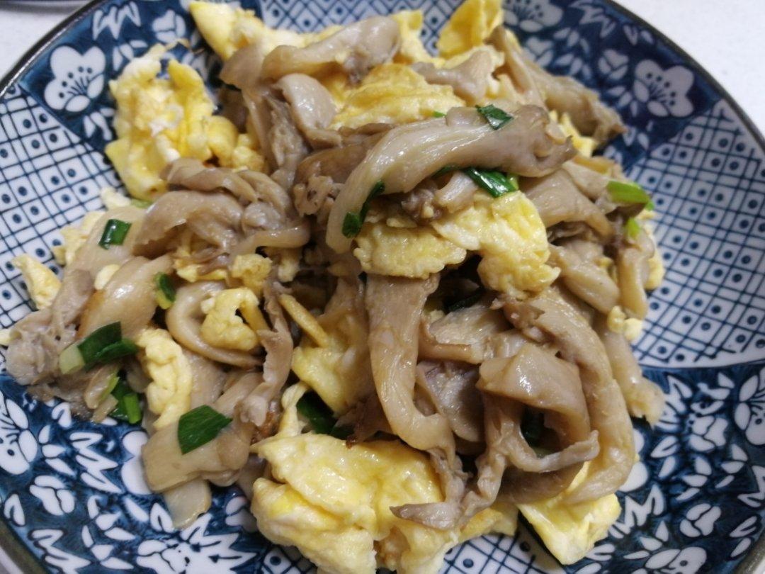 蘑菇炒鸡蛋【快手菜】