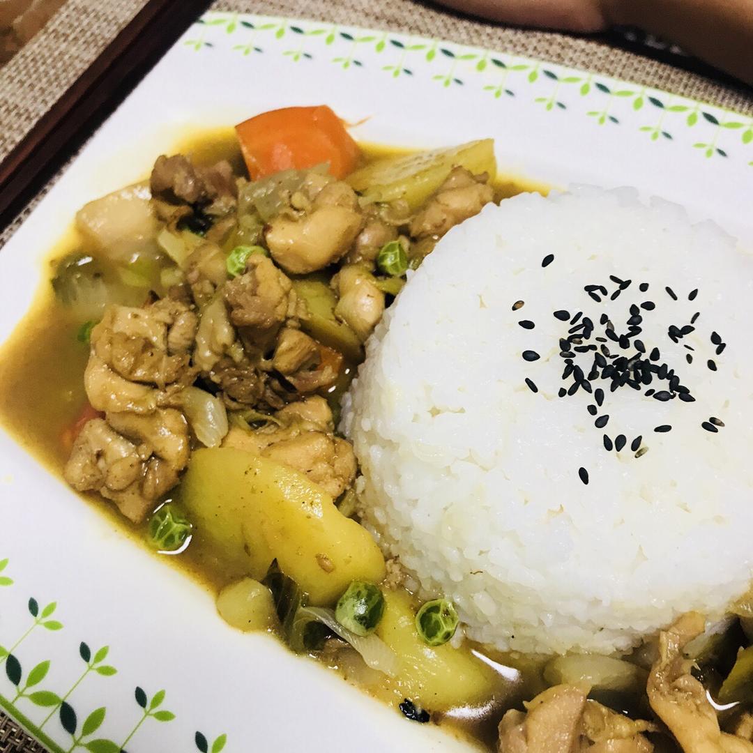 咖喱鸡肉饭