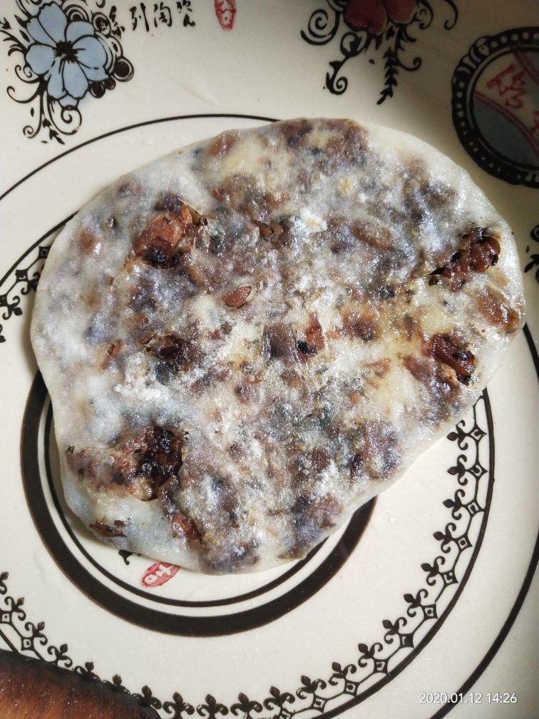 干香薄脆的梅干菜饼