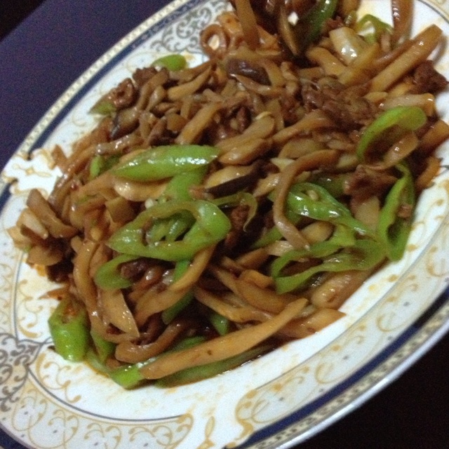 杏鲍菇炒肉丝