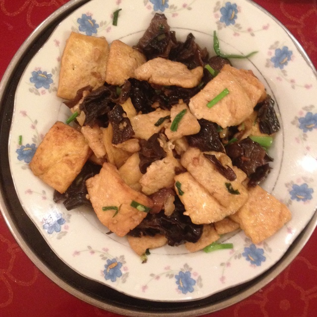 木耳炒豆腐