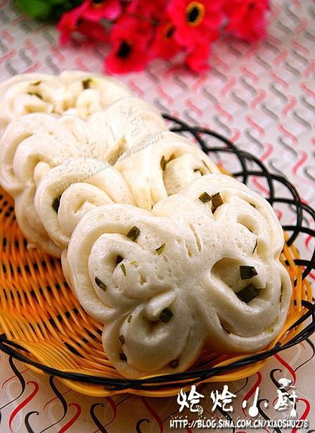 蝴蝶葱花卷的做法