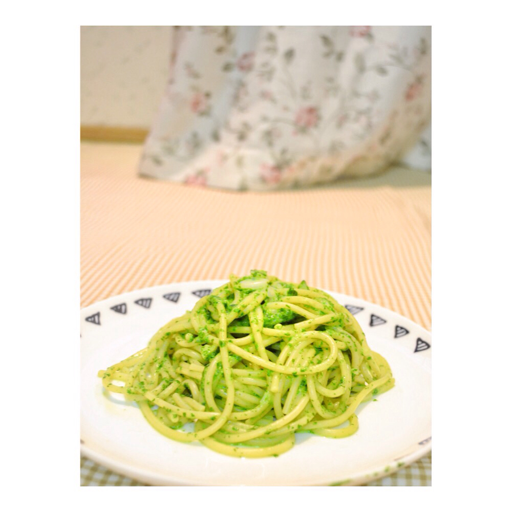 奶油菠菜青酱意大利面