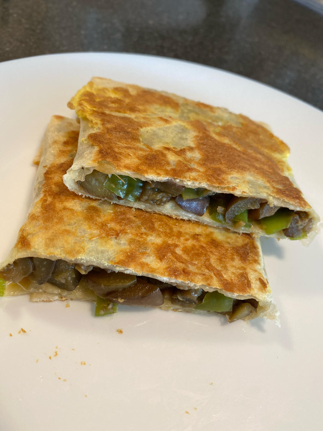 茄子尖椒素馅饼——咬一口能出汤汁儿