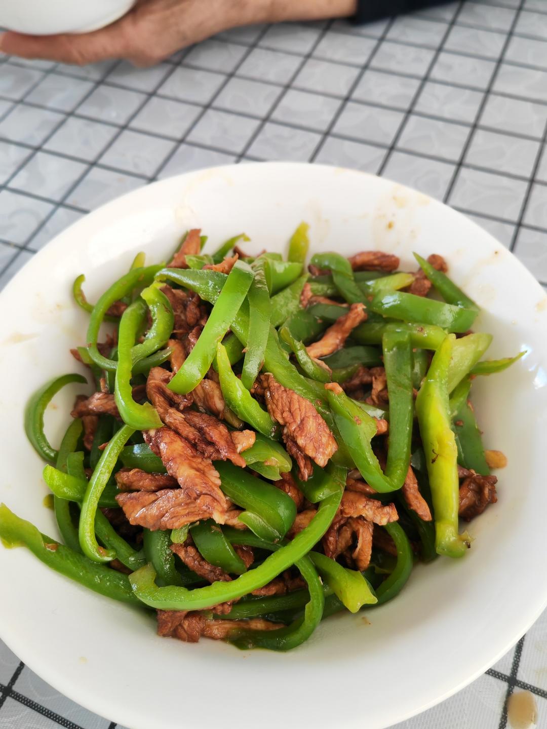 青椒炒肉丝