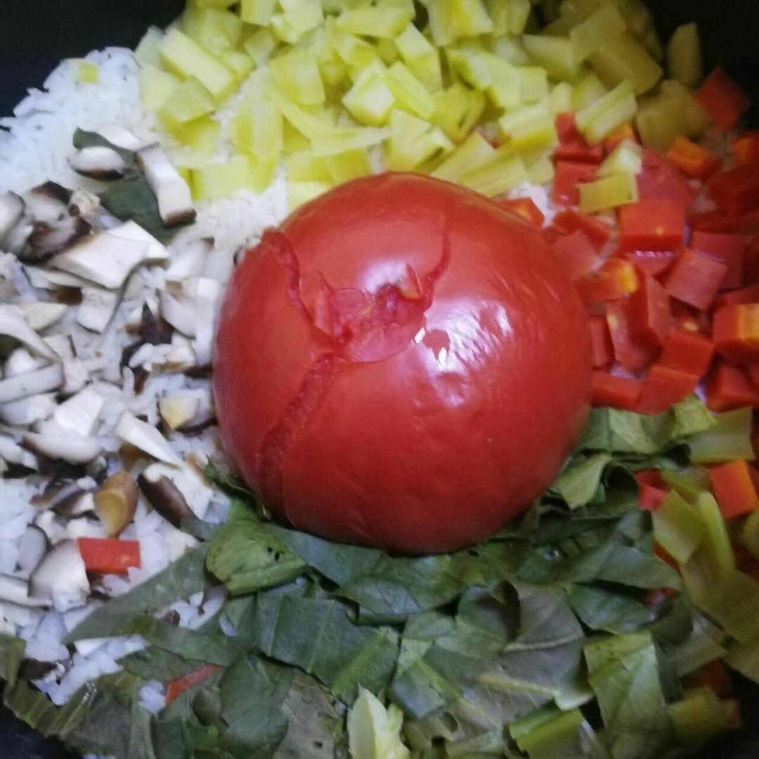 整颗番茄饭