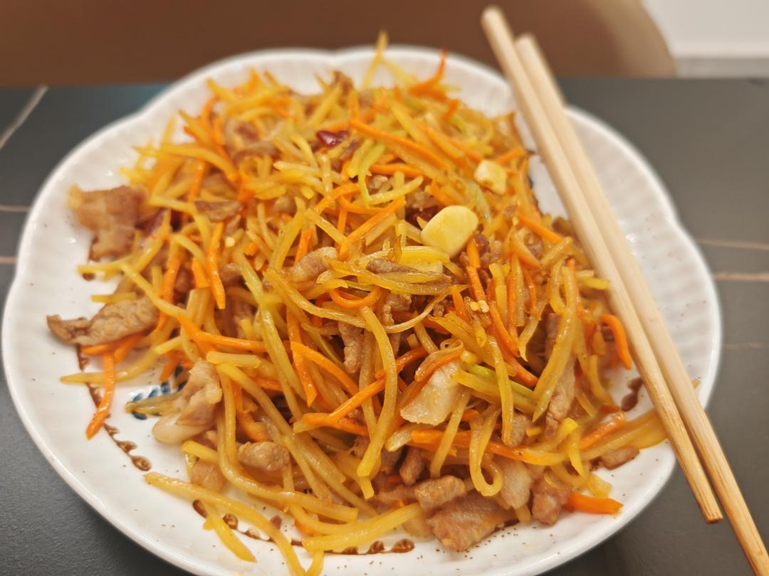 简单快手的土豆丝炒肉丝！拌饭绝绝子！！