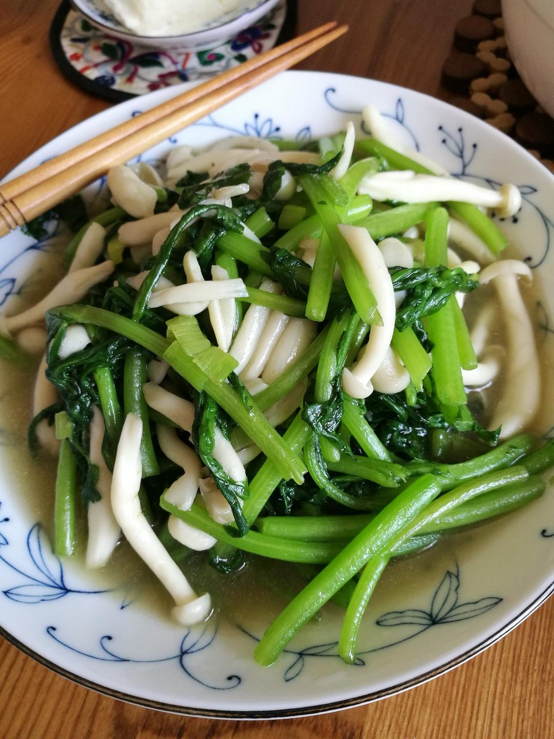 清炒茼蒿