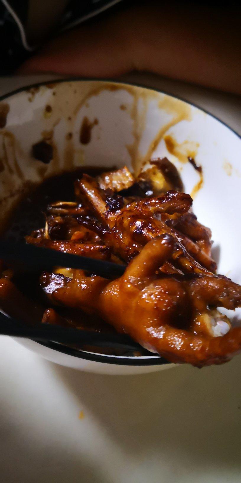“销魂”卤鸡爪