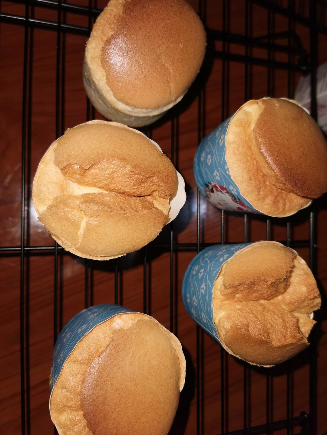 纸杯蛋糕 8寸戚风蛋糕的量