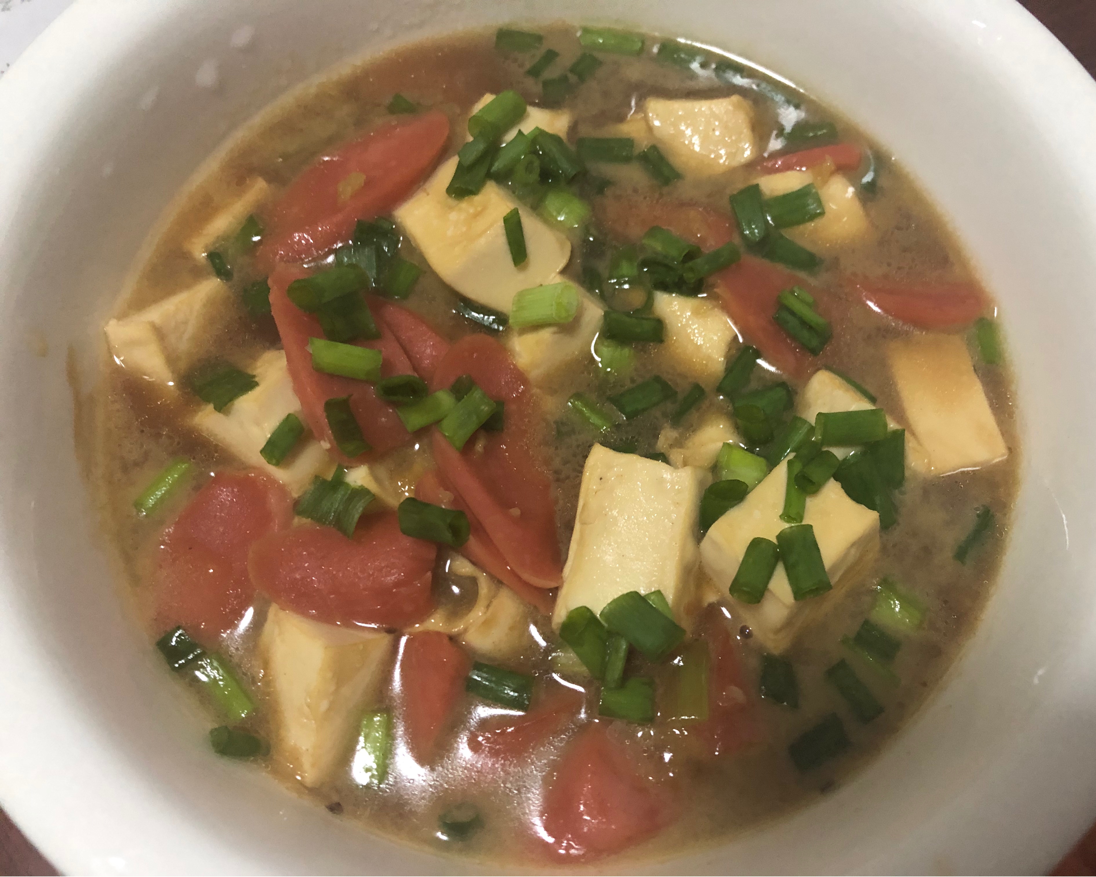 小葱豆腐汤（带火腿肠）的做法