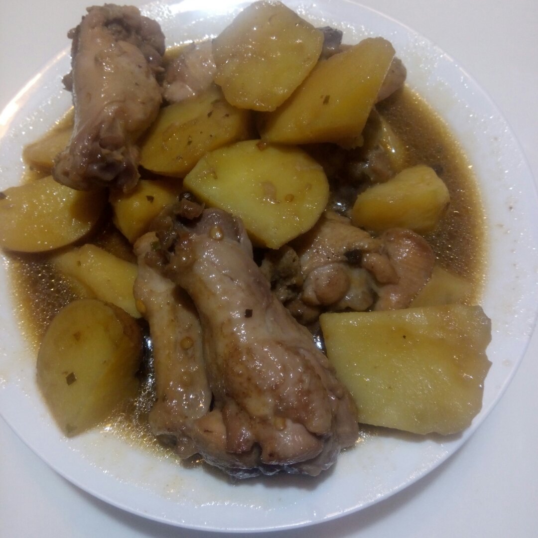 土豆炖鸡翅（快手零失败）