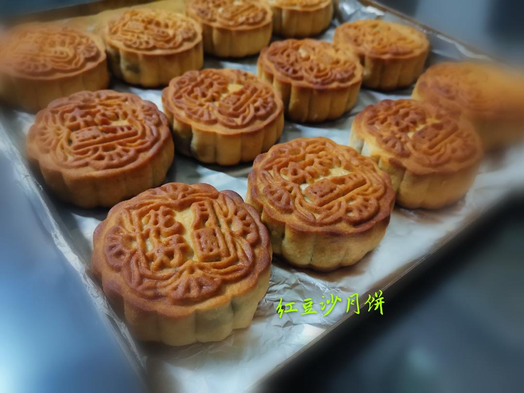 广式月饼—蛋黄莲蓉月饼