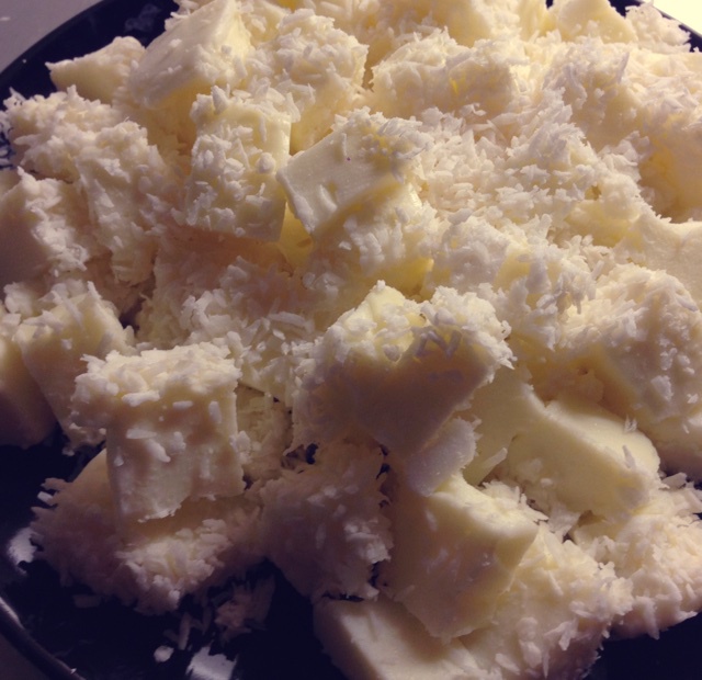 椰丝牛奶小方糕