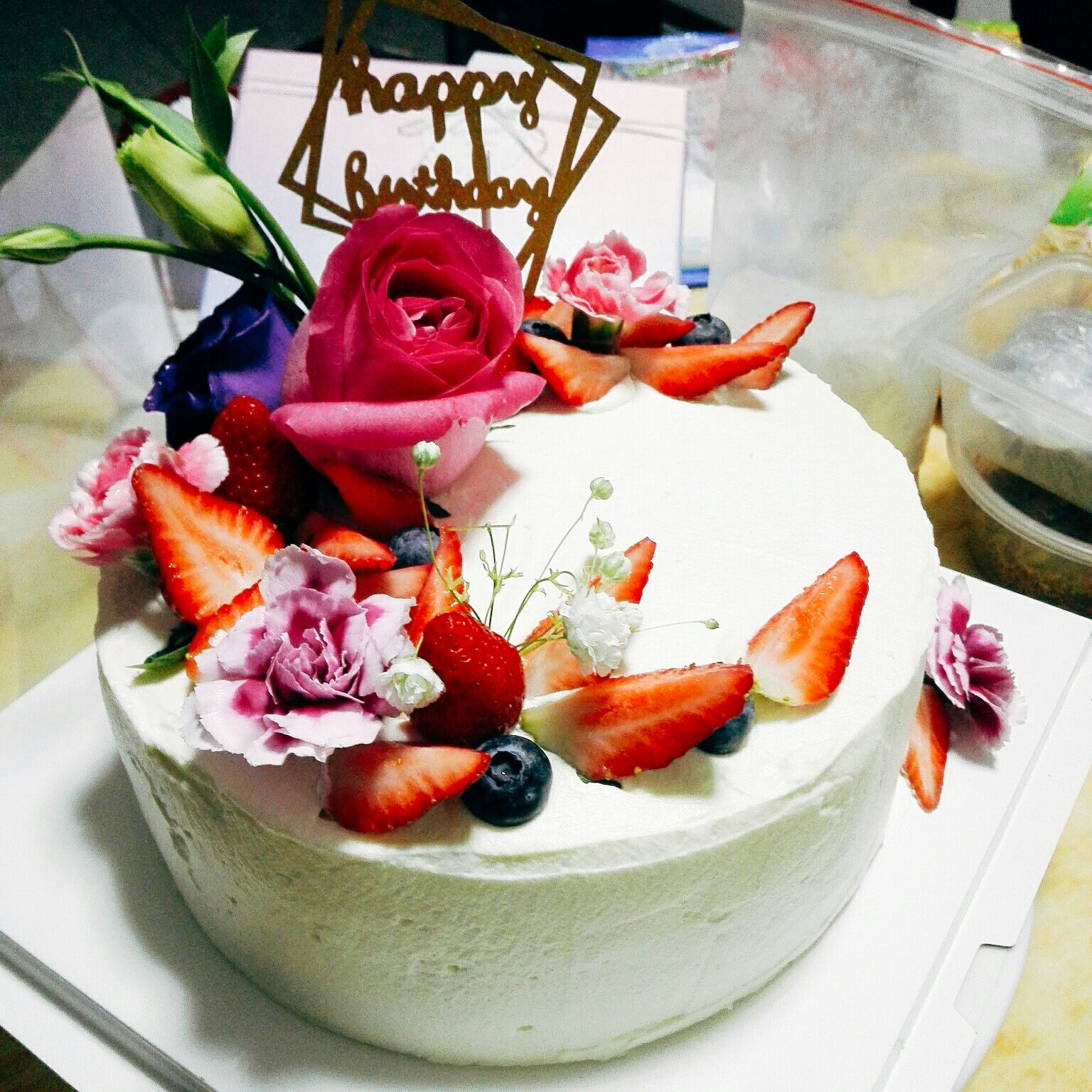 鲜花蛋糕装饰的做法