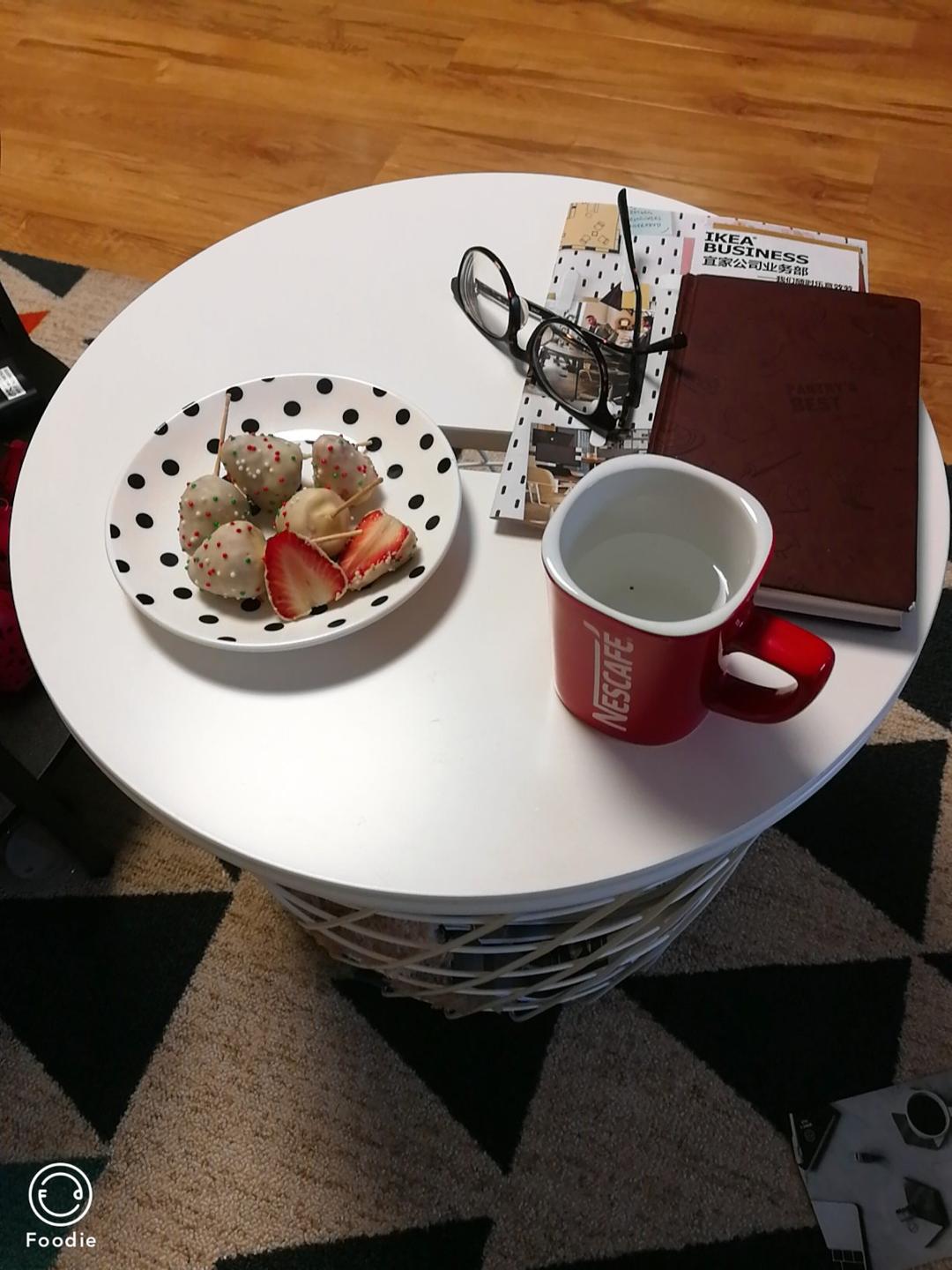 圣诞巧克力草莓棒棒糖