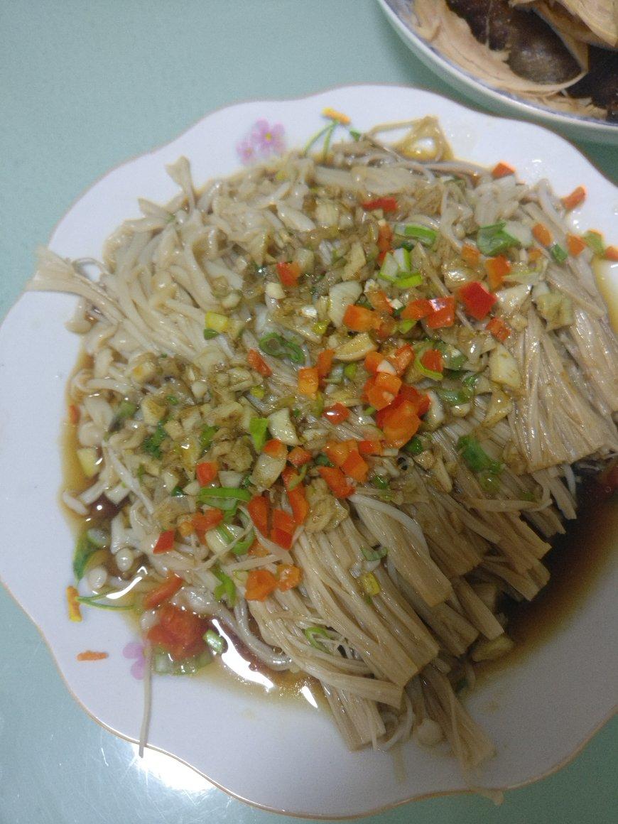 蒜蓉蒸金针菇