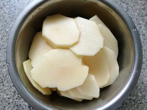 传统土豆沙拉的做法 步骤1