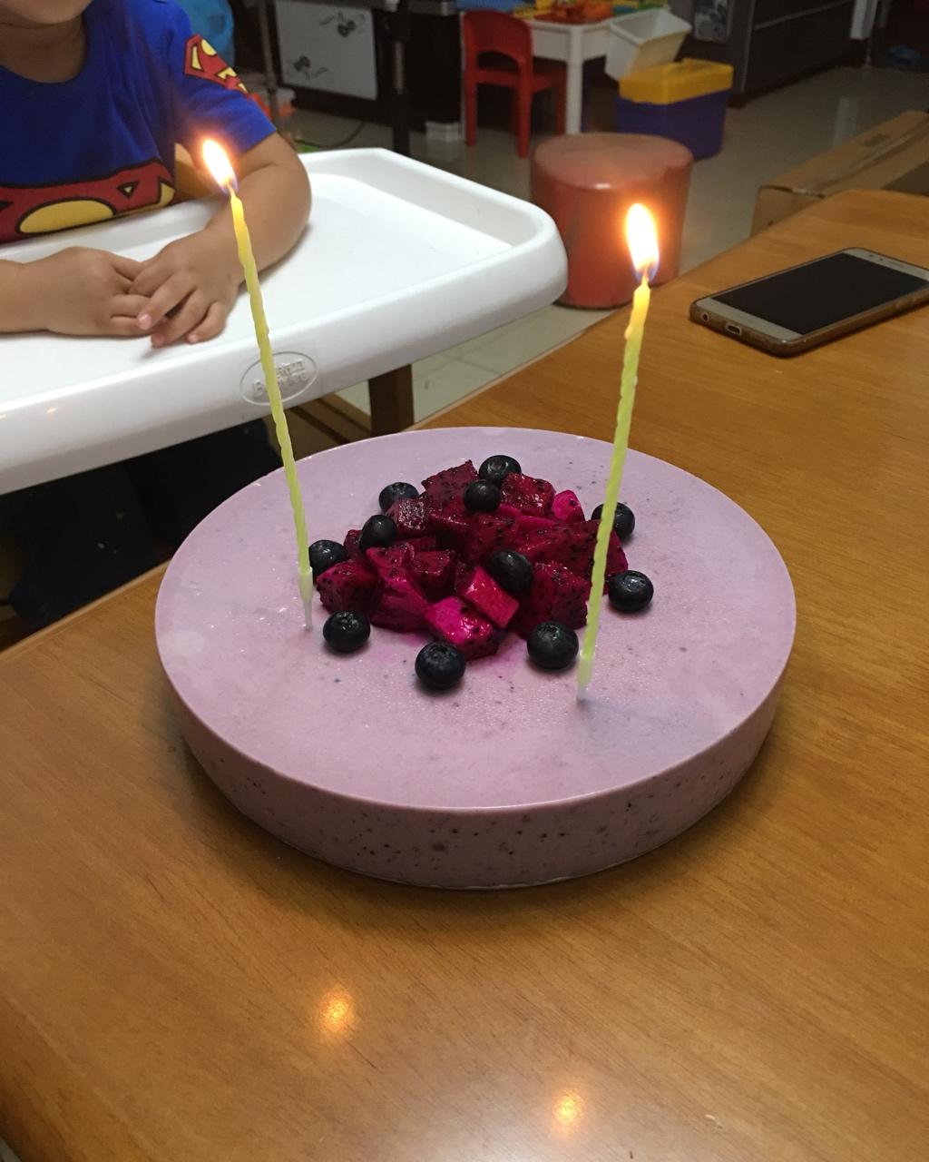 《Tinrry下午茶》教你做蓝莓益力多慕斯